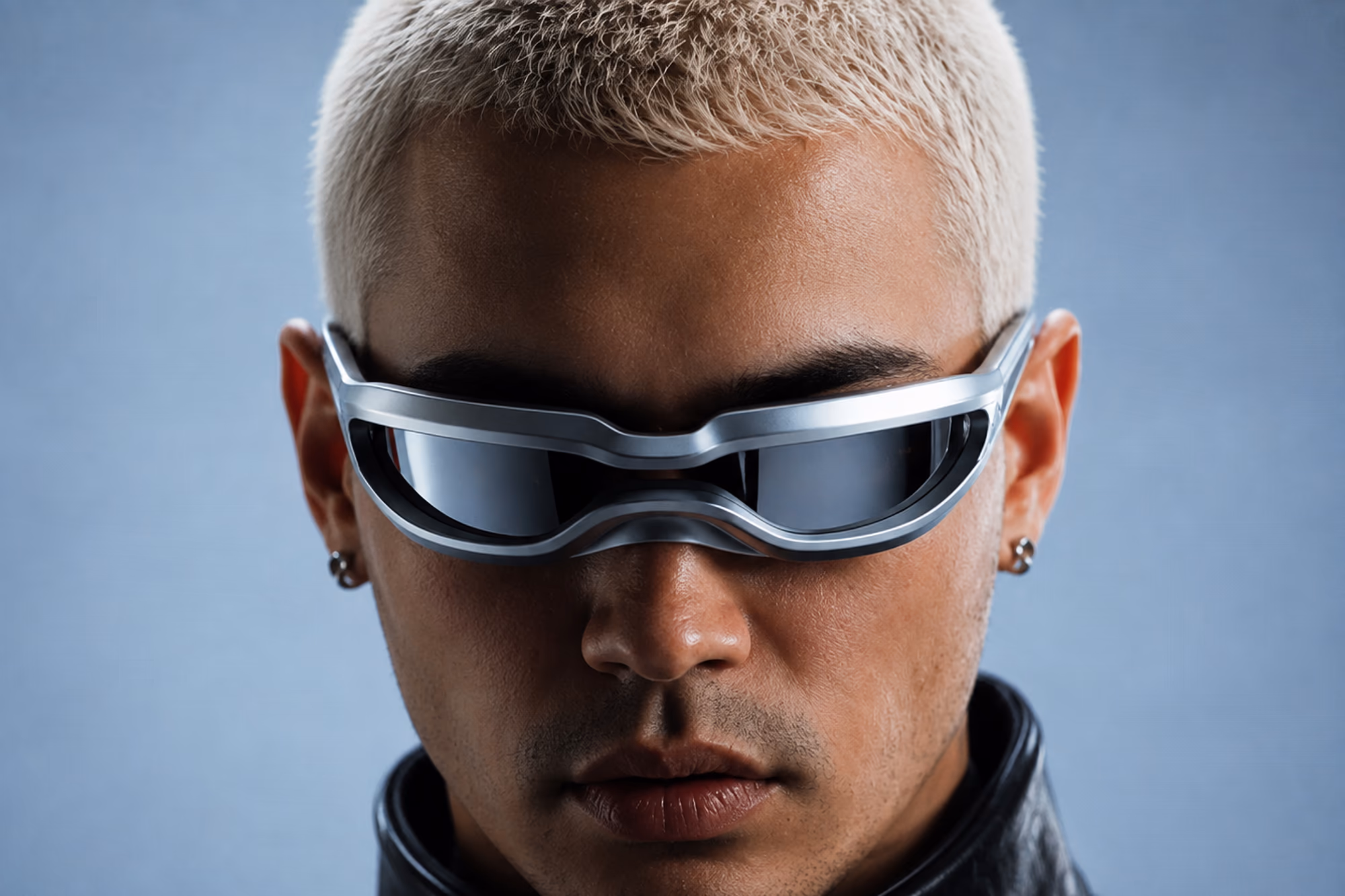 A model wearing the Atlas Frame